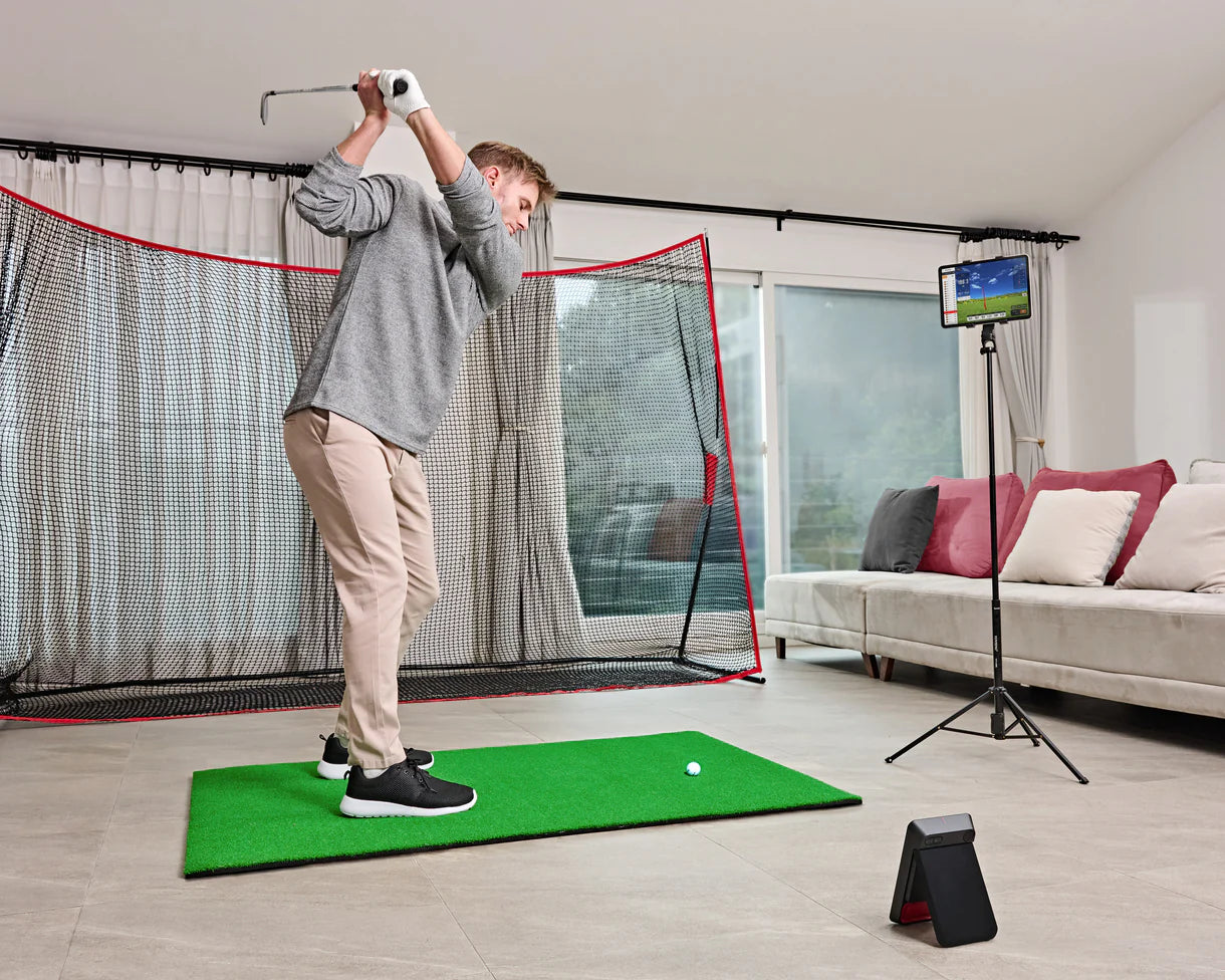SC4 Pro Launch Monitor + Simulator